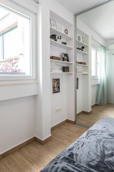 Brand New 1Br Near Central Station, Old Town, Beach - 3 Minute Walking Daire Split Dış mekan fotoğraf